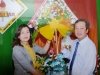 Ông Huỳnh Khánh Toàn - PCT tỉnh Quảng Nam tặng hoa